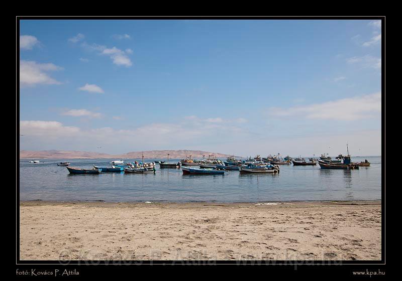 Ballestas Islands 001.jpg